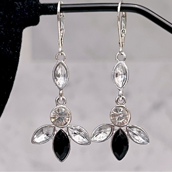 NAPIER Dangle and Stud Earring Bundle - Picture 4 of 15